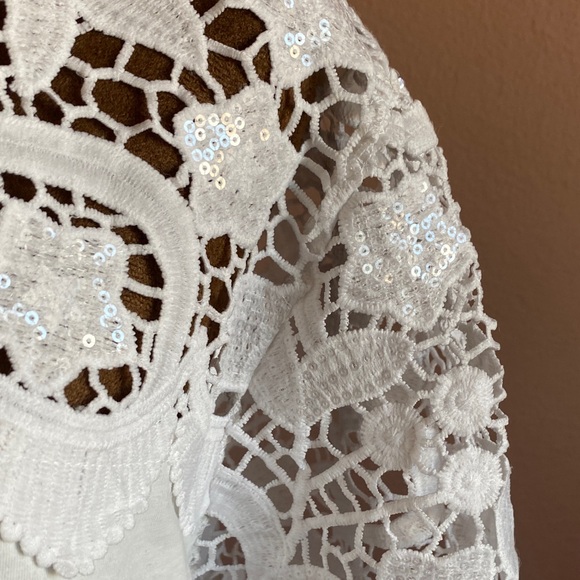 ON 12th Chic White Lace Women's Blouse - Picture 3 of 9